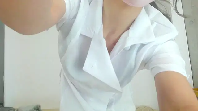 Snapshot of ai_chan chatting on February 18, 2025, 11:44 am ai chan online show from February 18, 2025, 11:44 am