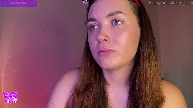 Snapshot of plushy_pixie chatting on December 13, 2024, 6:31 am plushy pixie online show from December 13, 2024, 6:31 am