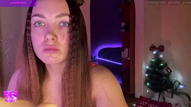 Snapshot of plushy_pixie chatting on December 17, 2024, 2:33 am plushy pixie online show from December 17, 2024, 2:33 am