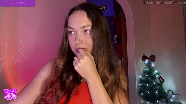 Snapshot of plushy_pixie chatting on December 19, 2024, 12:56 am plushy pixie online show from December 19, 2024, 12:56 am