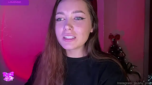 Snapshot of plushy_pixie chatting on December 23, 2024, 3:18 am plushy pixie online show from December 23, 2024, 3:18 am