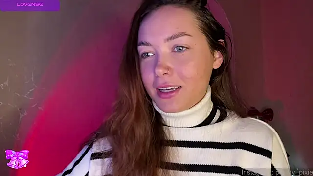 Snapshot of plushy_pixie chatting on December 28, 2024, 3:37 am plushy pixie online show from December 28, 2024, 3:37 am