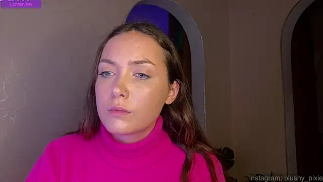 Snapshot of plushy_pixie chatting on January 11, 2025, 8:10 pm plushy pixie online show from January 11, 2025, 8:10 pm