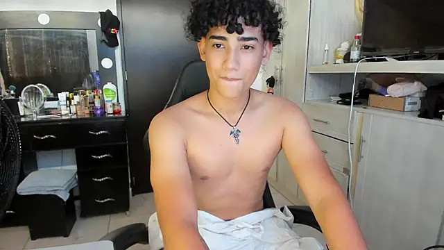 Snapshot of jake_willianss chatting on June 20, 2026, 9:28 pm jake willianss online show from June 20, 2026, 9:28 pm