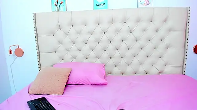 Snapshot of Kim_Eli chatting on January 4, 2025, 7:44 pm Kim Eli online show from January 4, 2025, 7:44 pm