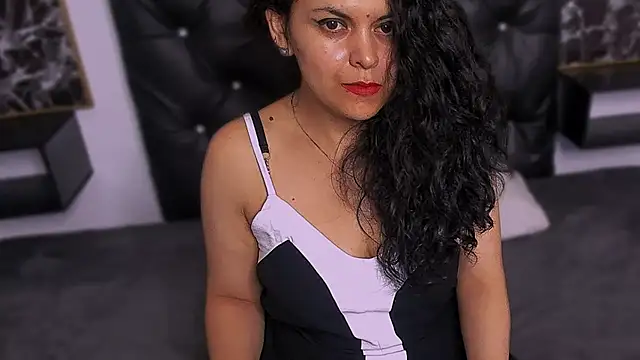 scarlett w0lf online show from March 18, 2025, 6:04 pm