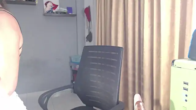 SusanLeroy online show from November 25, 2025, 9:31 am