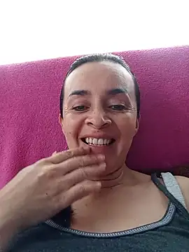 Snapshot of Samantha_Sullivan_ chatting on May 8, 2026, 12:21 pm Samantha Sullivan online show from May 8, 2026, 12:21 pm
