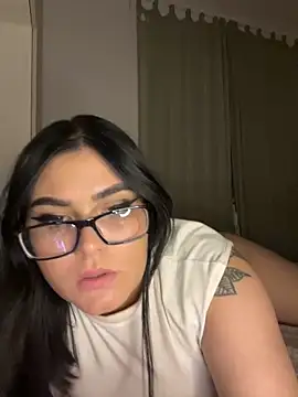 Snapshot of alexaandreea99 chatting on December 8, 2024, 10:03 pm alexaandreea99 online show from December 8, 2024, 10:03 pm