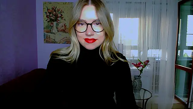 Snapshot of TaylorBre chatting on September 23, 2025, 5:32 am TaylorBre online show from September 23, 2025, 5:32 am