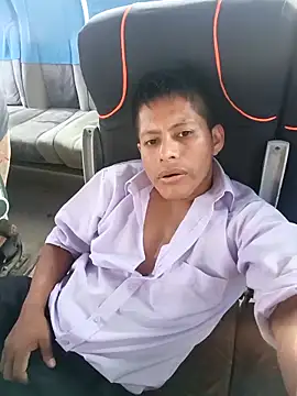 Snapshot of alexchir4 chatting on November 12, 2025, 9:47 pm alexchir4 online show from November 12, 2025, 9:47 pm