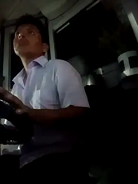 Snapshot of alexchir4 chatting on November 24, 2025, 9:42 am alexchir4 online show from November 24, 2025, 9:42 am