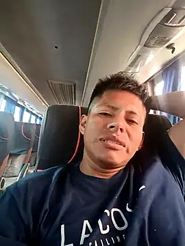 Snapshot of alexchir4 chatting on December 15, 2025, 9:19 pm alexchir4 online show from December 15, 2025, 9:19 pm