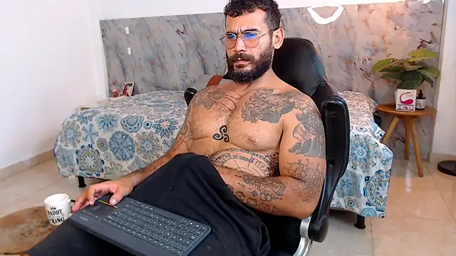 hanz col online show from November 16, 2025, 3:12 am