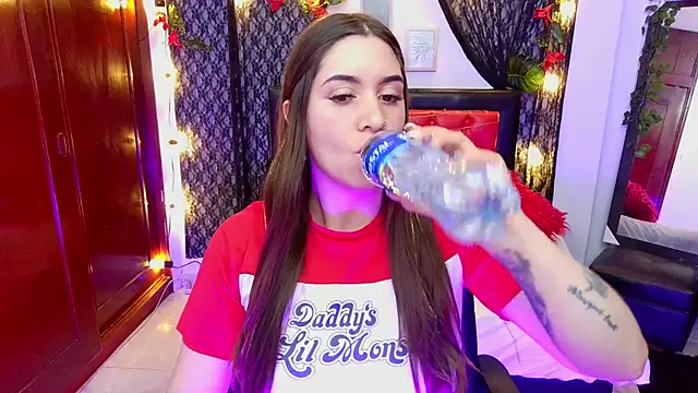 alana rose18 online show from February 24, 2025, 1:24 am