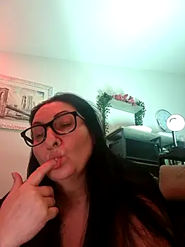 Genoveva73sexy online show from October 26, 2025, 10:15 pm