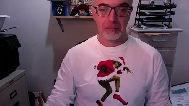 MaxVain online show from December 18, 2025, 6:47 pm