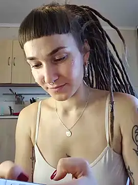 FoxRineHelen online show from February 14, 2025, 10:28 am