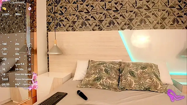 IvannaAnggel online show from March 4, 2025, 12:33 pm