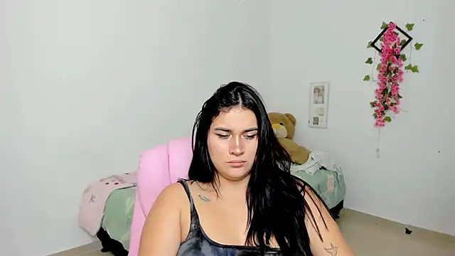 Emic  online show from March 14, 2025, 2:19 pm