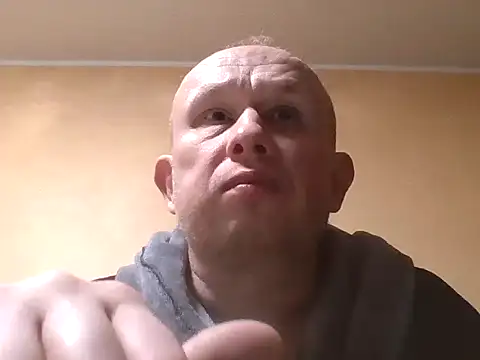 Snapshot of X46x chatting on September 27, 2025, 7:08 pm X46x online show from September 27, 2025, 7:08 pm