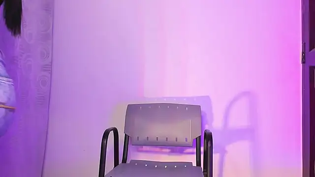 Snapshot of Monica_lopez chatting on January 4, 2025, 7:34 pm Monica lopez online show from January 4, 2025, 7:34 pm