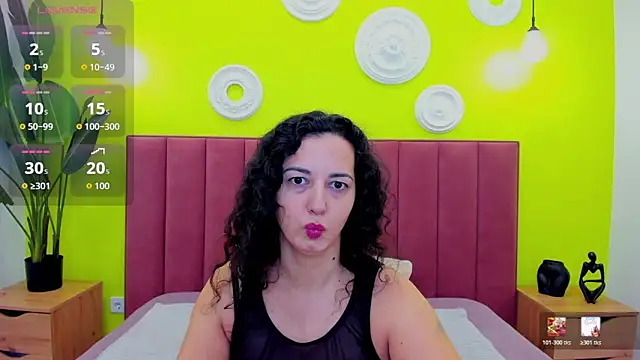 Linda Insatiable online show from April 9, 2026, 1:38 am