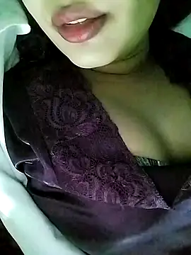 Miss-Siyaa online show from December 1, 2024, 4:51 pm