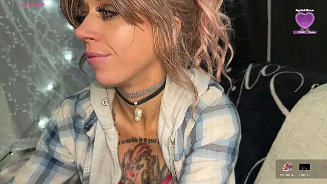 VeronicaRonnieTaylor online show from October 29, 2025, 4:26 am