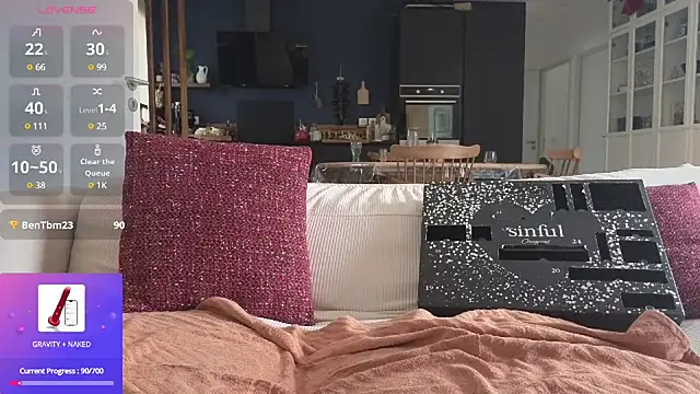 Snapshot of Luxymin34 chatting on December 12, 2024, 9:51 am Luxymin34 online show from December 12, 2024, 9:51 am