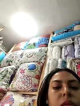 Snapshot of DULCE__26 chatting on February 7, 2025, 7:27 pm DULCE  26 online show from February 7, 2025, 7:27 pm