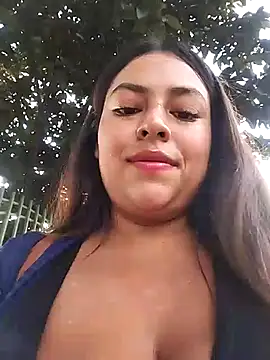 Snapshot of DULCE__26 chatting on February 18, 2025, 12:28 pm DULCE  26 online show from February 18, 2025, 12:28 pm