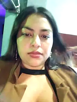 Snapshot of DULCE__26 chatting on March 22, 2025, 2:27 am DULCE  26 online show from March 22, 2025, 2:27 am
