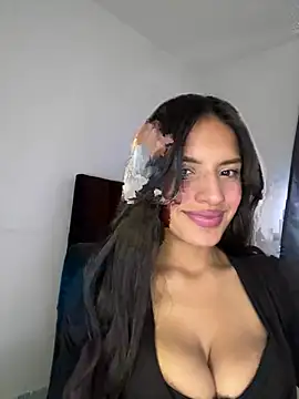 Snapshot of Dulceeany chatting on February 5, 2025, 7:31 pm Dulceeany online show from February 5, 2025, 7:31 pm