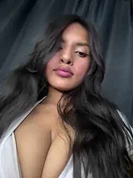 Snapshot of Dulceeany chatting on February 25, 2025, 3:52 am Dulceeany online show from February 25, 2025, 3:52 am