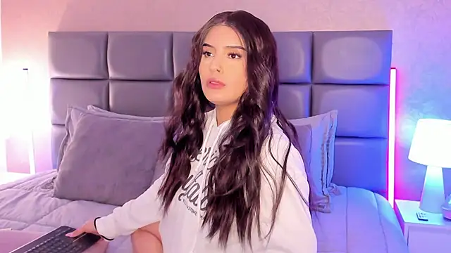 SpicySugar  online show from November 20, 2025, 7:13 pm