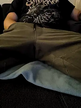 Snapshot of OdinWolf1990 chatting on November 14, 2025, 3:55 pm OdinWolf1990 online show from November 14, 2025, 3:55 pm