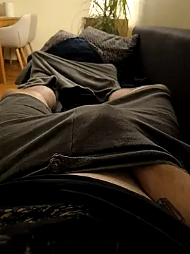 Snapshot of OdinWolf1990 chatting on November 20, 2025, 6:13 am OdinWolf1990 online show from November 20, 2025, 6:13 am