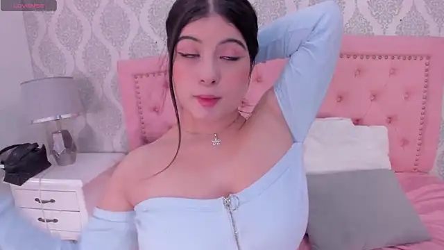 Snapshot of martina_rivera_ chatting on January 3, 2025, 1:36 pm martina rivera online show from January 3, 2025, 1:36 pm