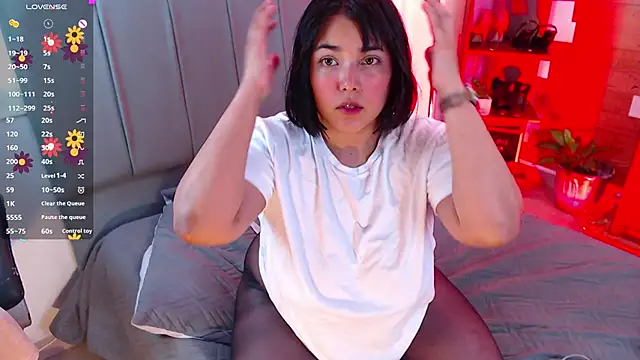 Snapshot of VictoriaMontero30000 chatting on March 3, 2026, 1:34 am VictoriaMontero30000 online show from March 3, 2026, 1:34 am