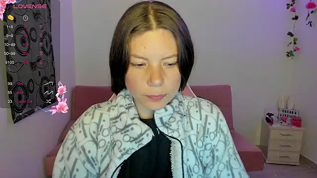 Snapshot of Susana_garcia_ chatting on December 7, 2024, 1:03 am Susana garcia  online show from December 7, 2024, 1:03 am