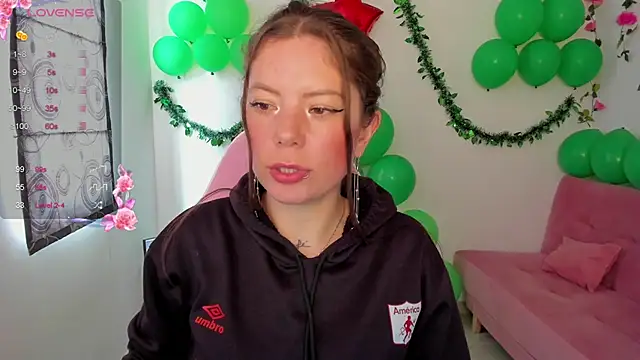 Snapshot of Susana_garcia_ chatting on December 12, 2024, 6:31 pm Susana garcia  online show from December 12, 2024, 6:31 pm