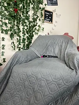 butterflybootyy online show from February 11, 2025, 9:46 pm