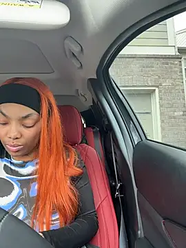 butterflybootyy online show from December 5, 2025, 6:48 pm