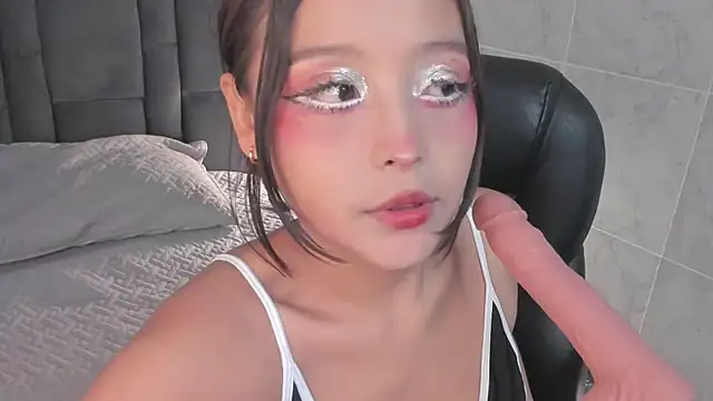 Snapshot of Teen_sofia_ chatting on February 8, 2025, 11:34 pm Teen sofia  online show from February 8, 2025, 11:34 pm