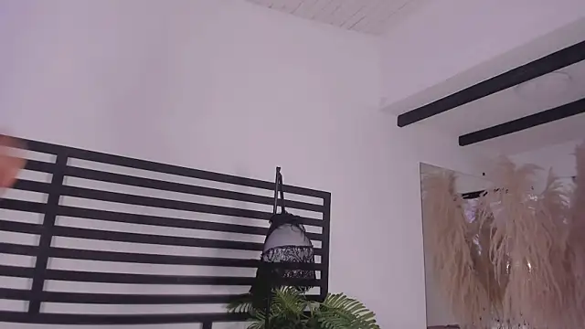 Snapshot of ariana_rosse__ chatting on January 12, 2025, 5:44 pm ariana rosse   online show from January 12, 2025, 5:44 pm