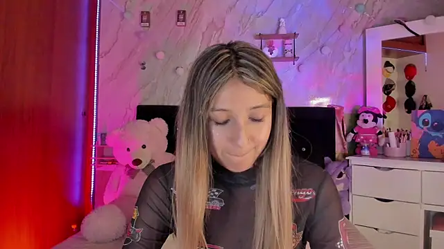 Snapshot of ariana_rosse__ chatting on January 15, 2026, 2:49 am ariana rosse online show from January 15, 2026, 2:49 am