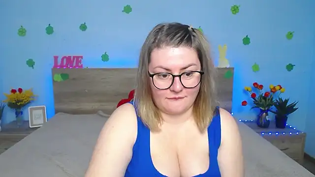 ZannaDreil online show from March 22, 2025, 10:15 pm