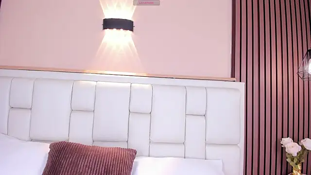 AvyMilton online show from April 2, 2026, 11:52 am