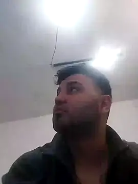 Snapshot of SINUECASTILLO chatting on January 11, 2025, 7:38 pm SINUECASTILLO online show from January 11, 2025, 7:38 pm